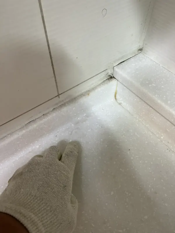 식기세척기 자리 구멍 복원 이후 상판 모습